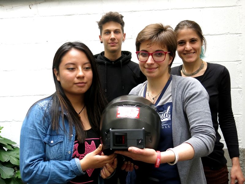 Il casco che avvisa in caso di caduta e geolocalizza la posizione del ferito