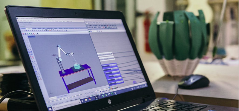 Crafting Fashion With Robots